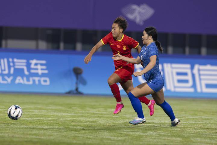 蒙古女足惊现暴走，实力逆天